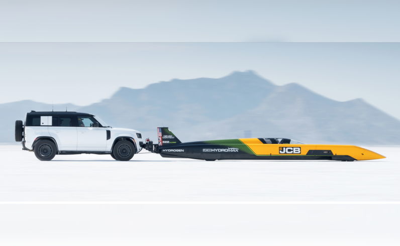 Defender OCTA ดัน JCB Hydromax สู่สถิติ hydrogen land speed 406.320 mph