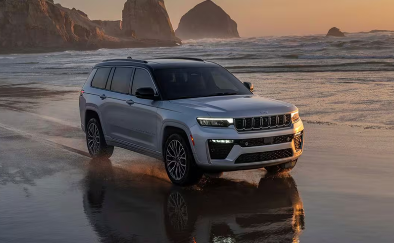 Jeep Grand Cherokee ปี 2026 ในสหรัฐฯ ถูกเรียกคืน หลังซอฟต์แวร์อาจทำให้ที่ปัดน้ำฝนหยุด