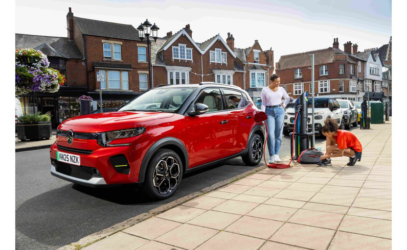 Citroën สำรวจผู้ปกครอง UK 2,000 คน พบ 38% เครียดกับการรับส่งลูก