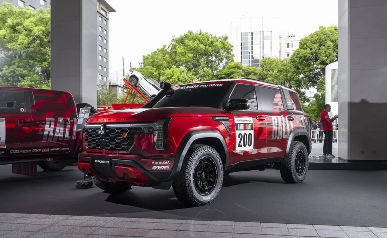 WORK เผยล้อ CRAG T-GRABIC II MC+ ต้นแบบบน Mitsubishi Pajero Rally Concept