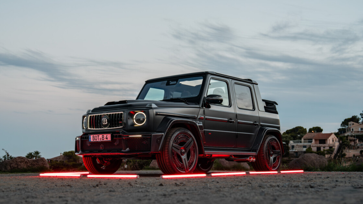 BRABUS 900 ROCKET EDITION Cabrio 900 แรงม้า เปิดหลังคากว่า 500 ชิ้น ผลิต 10 คัน
